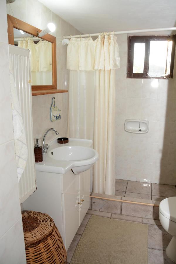 Giorgos' & Noula'S Cottage In Desfina Village- Near Delphi المظهر الخارجي الصورة